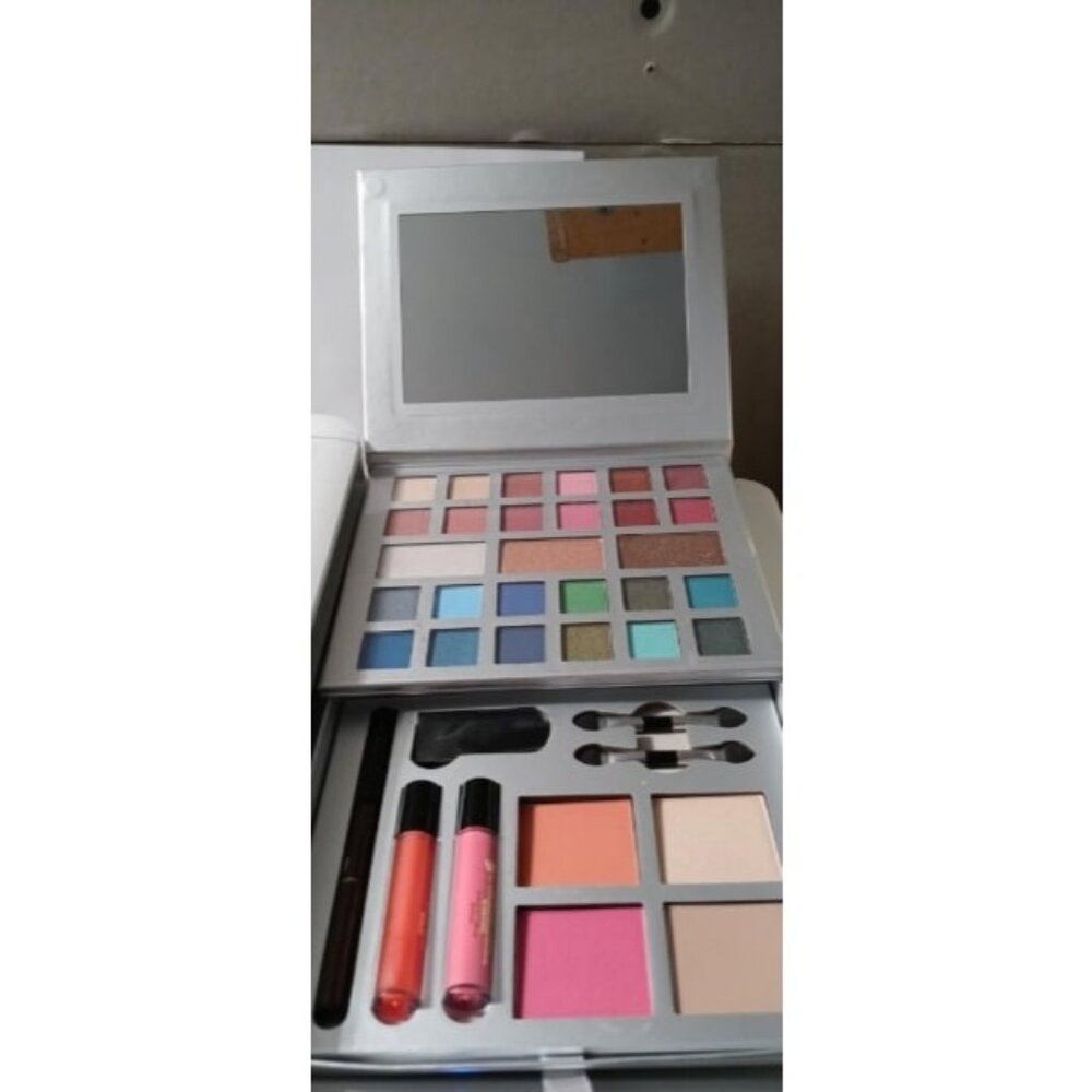 All in One Makeup Kit for Women Included 24 Colors of Matte Shimmer Eyeshadow